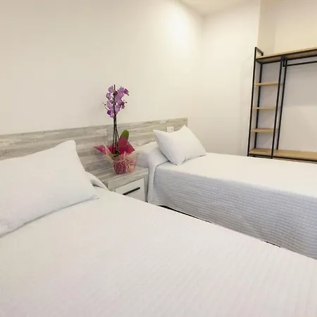 Centro アパート リャネス